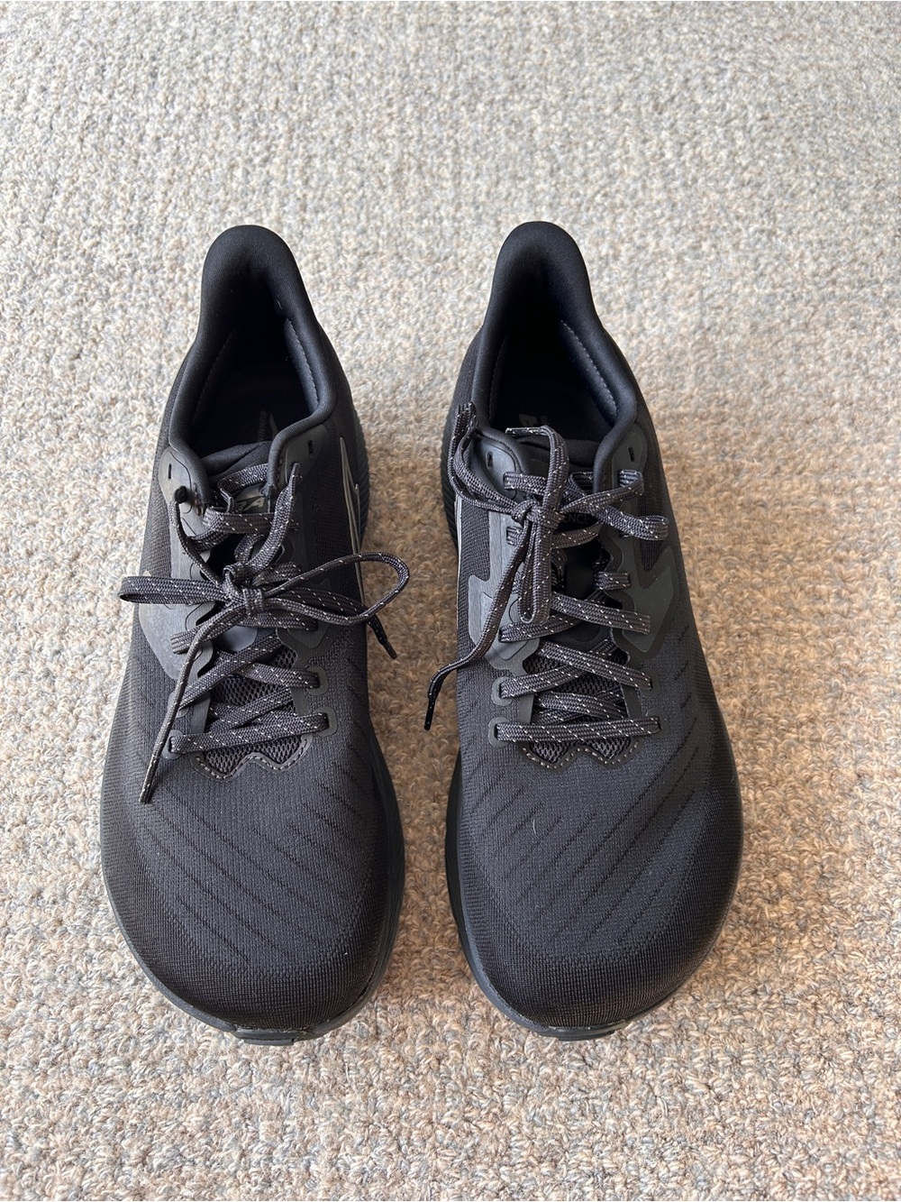NWOT Altra Experience Flow Running Shoes Black - Size 10.5